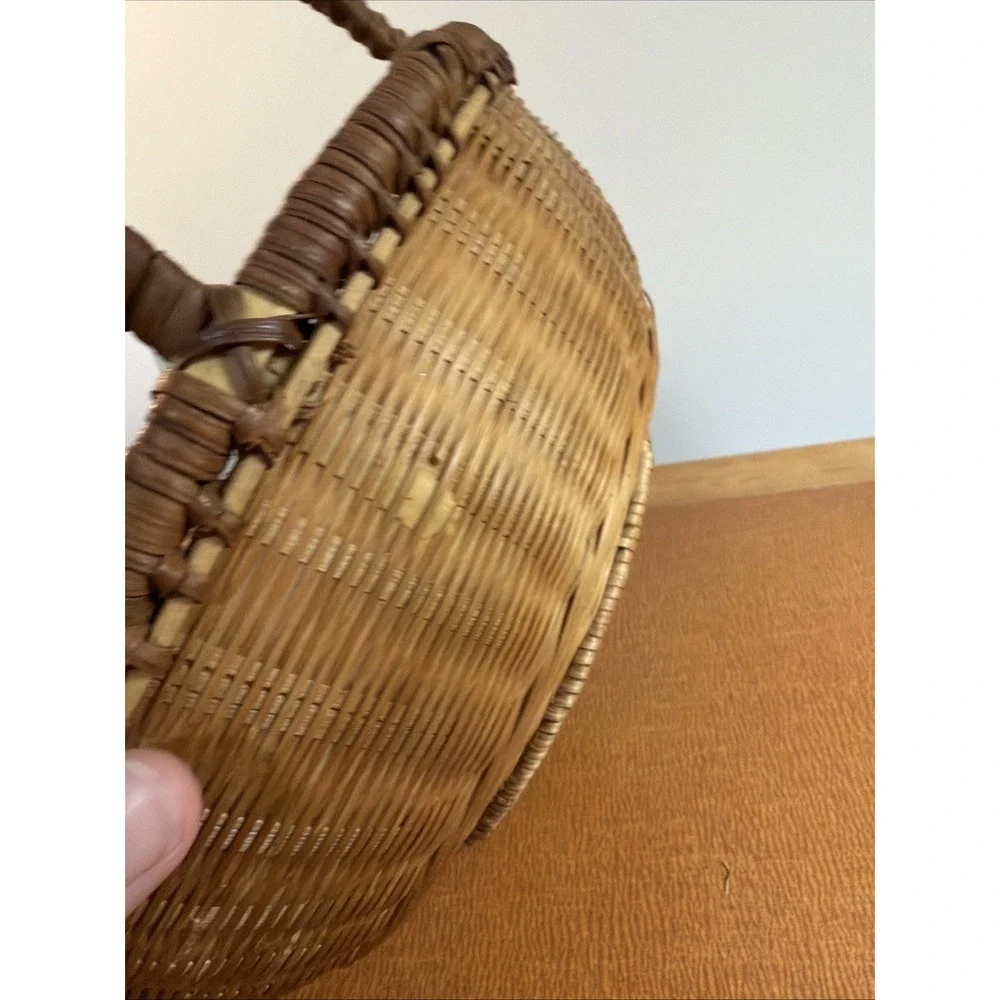 Vintage Round Natural Brown Wood Woven Wicker 2 Handles Basket 12